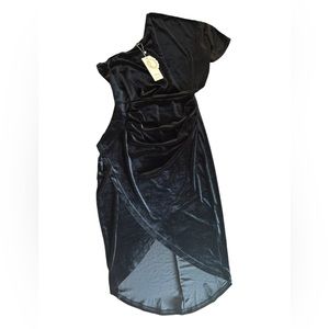 SUBIKI Sexy one shoulder stretchy black velvet cocktail dress size medium NWT